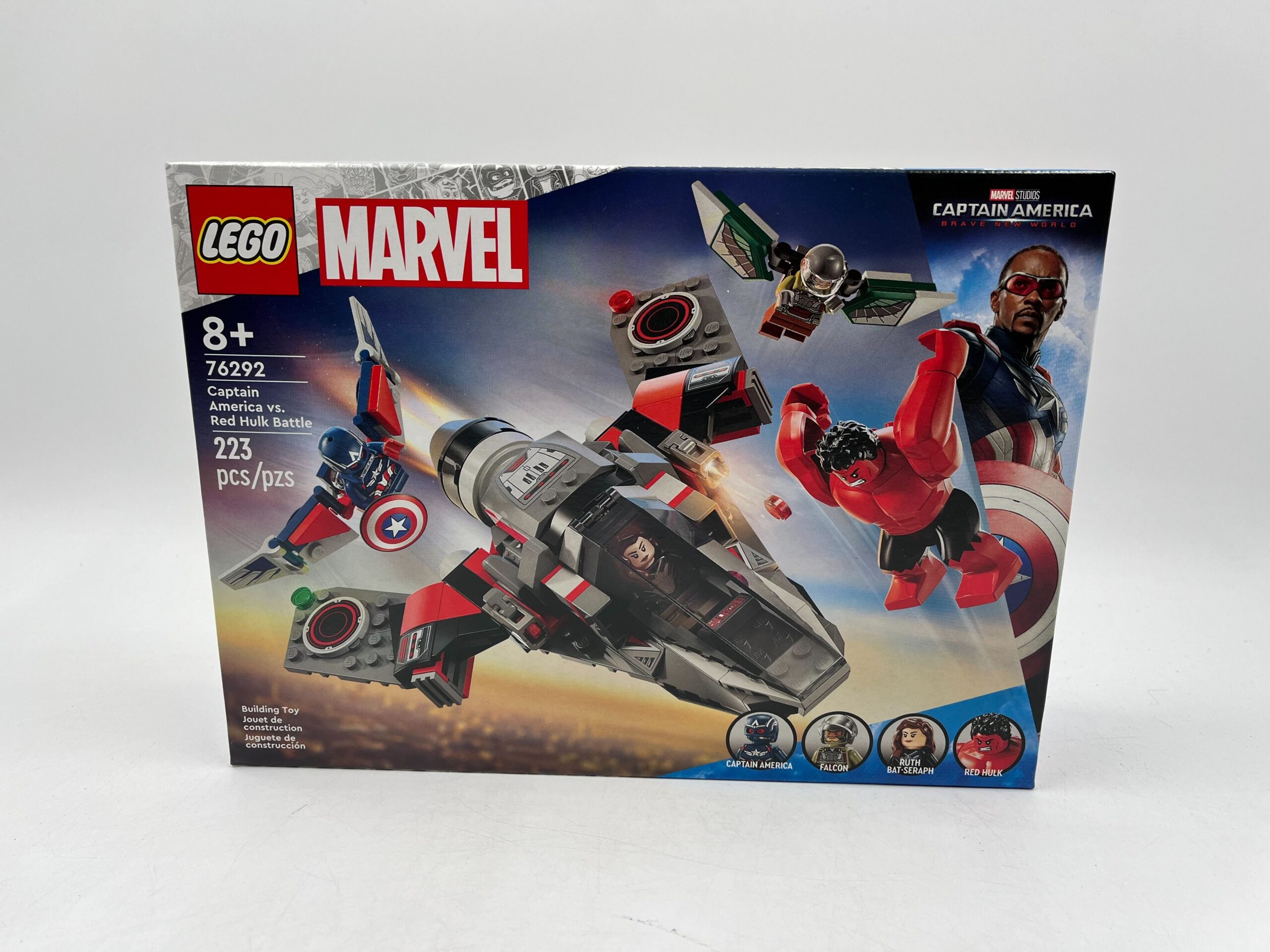 LEGO MARVEL Captain America VS Red Hulk Battle Set - Image 2