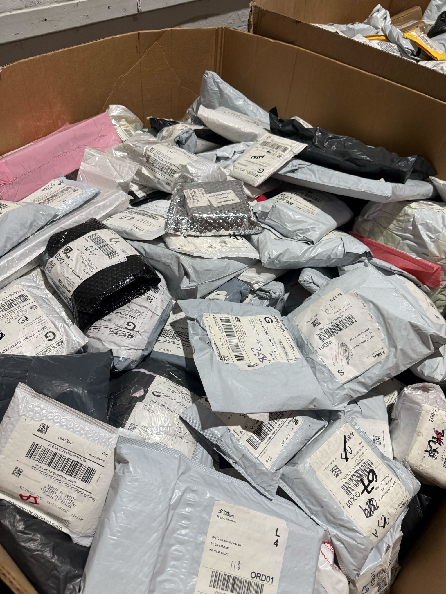 Unclaimed Mail Pallet - Image 5