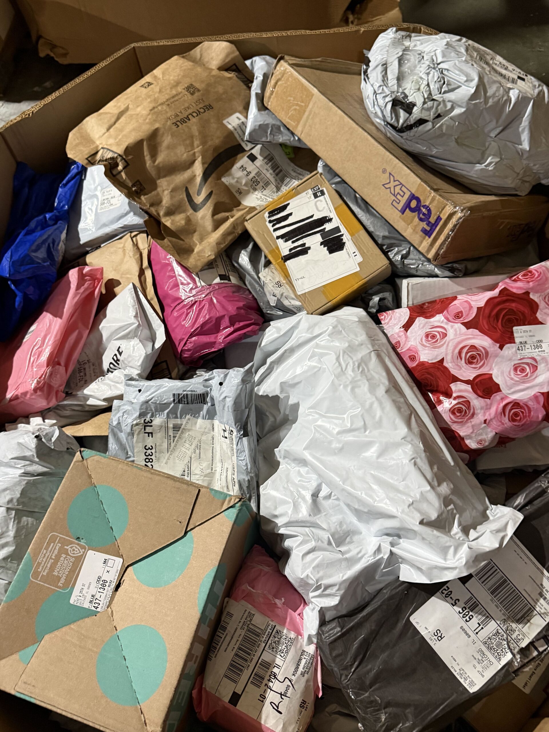 FYP Premium Mail Mix Medium Pallet - 150 Packages - FREE SHIPPING - Image 2